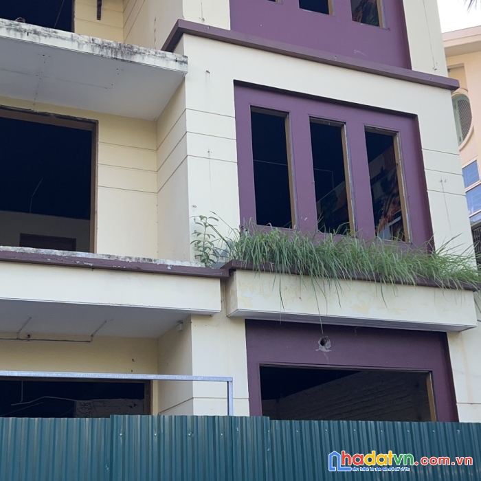 Chính chủ cần bán nhà biệt thự khu đô thị sài đồng view hồ và công viên 0979 921 558