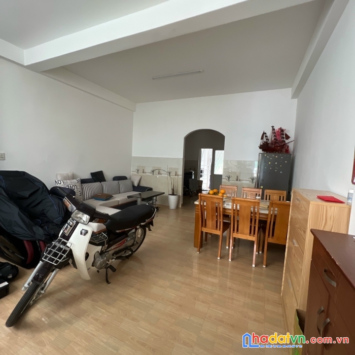 Bán gấp căn nhà 2 mặt tiền trên đường bạch đằng, phường 6, tp. đà lạt, giá 8,9 tỷ