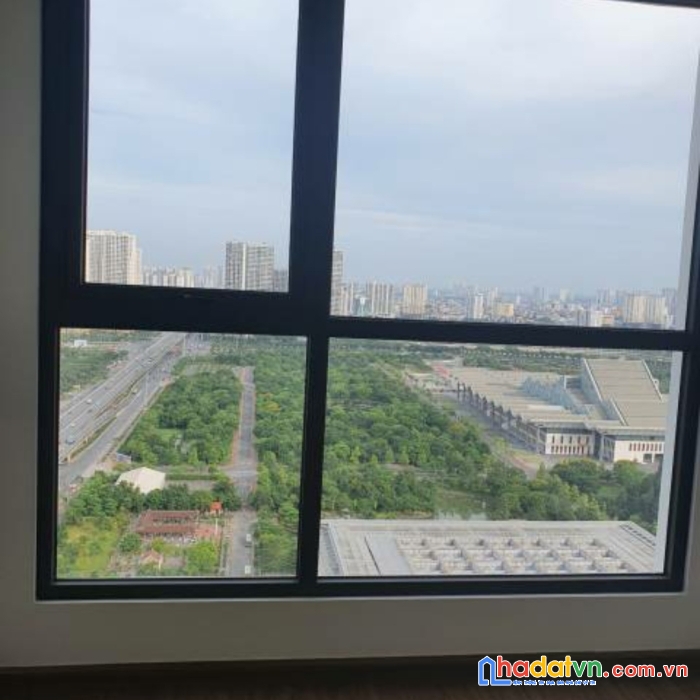 Bán cccc vinhomes westpoint 2 ngủ 2 wc tầng đẹp, giá cực rẻ