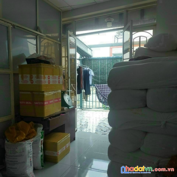 Bán nhà  cấp 4 bình tân 4x13m, hẽm  xe hơi tới nhà chỉ 2.9 tỷ