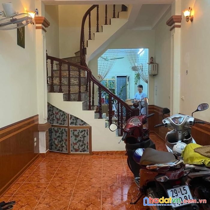 Bán nhà xuân la-tây hồ-phân lô-5 tấng-oto-ngõ thông-giá: 6.3 tỷ