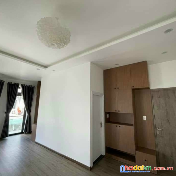 Cần bán căn nhà đẹp trên đường nguyễn công trứ, phường 8, tp. đà lạt, giá 12,5 tỷ