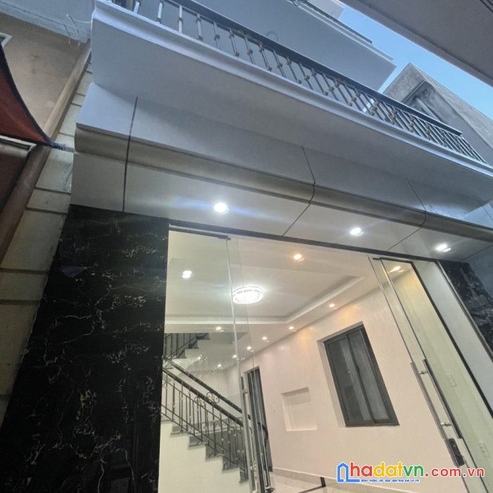 Chính chủ mình cần bán căn nhà 9/196 hoàng công khanh, kiến an, hải phòng.
