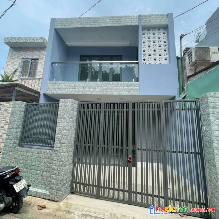 Bán nhà lầu mới xây, p.long bình tân đường 6m thông chỉ 2ty9