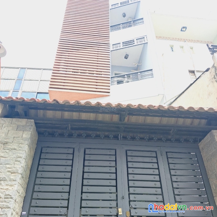 2 mặt hẻm xe tải chạy vi vu - khu đông dân cư - giáp tân phú - 5 tầng chỉ  6 tỷ 8