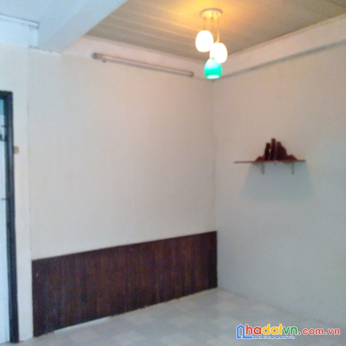 Chính chủ cho thuê căn hộ tầng 1 tại đường trần hưng đạo, quận 1, dt34m2 giá 6tr/th lh 0983315449