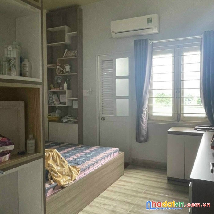 Hẻm xe hơi 4m, huỳnh văn bánh, 4 x 18m, 3 lầu, 8.5 tỷ, phú nhuận