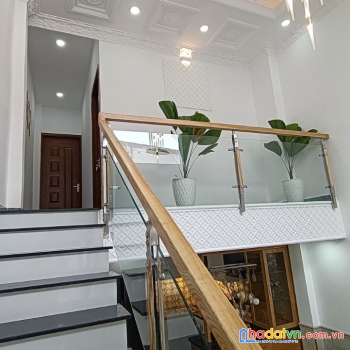 Hẻm siêu đẹp, nơ trang long, rộng 4m dài 14.5m, 6.4 tỷ bình thạnh