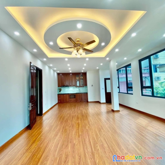 Biệt thự lộng lẫy đống đa sang trọng đẳng cấp xứng tầm đại gia..gara..thang máy nhập khẩu