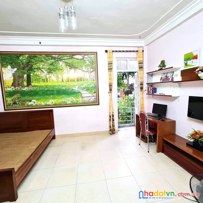 Bán nhà thạch bàn, dân xây, ô tô dừng đỗ trước nhà, dân trí cao, 39m2x4m