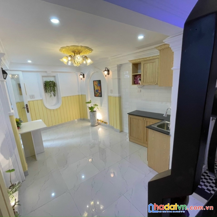 Kẹt tiền gâp bán 3 tầng btct , shr , 3pn , 3wc , gần sân bay tân sơn nhất , p3 , gò vấp