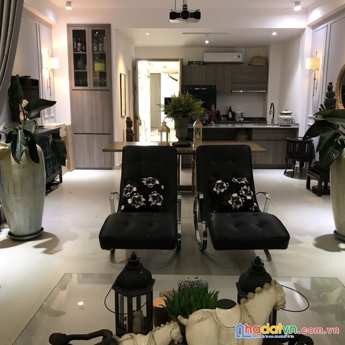 Siêu bom tấn - toà nhà cách chợ bến thành 2.5 km