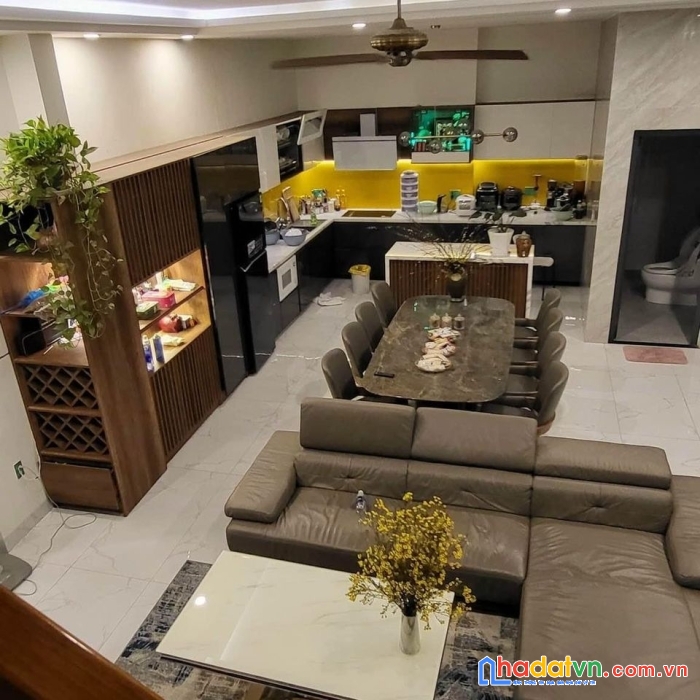 Bán nhà 3 tầng góc 2 mt đường hà huy tập 60m2. giá nhỉn 5 tỷ.