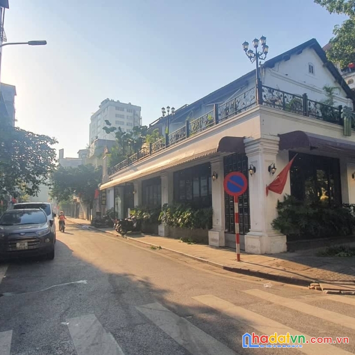 Bán nhà mặt phố ngô văn sở, hoàn kiếm 50mxmt4m giá 20 tỷ. lh: 0366051369