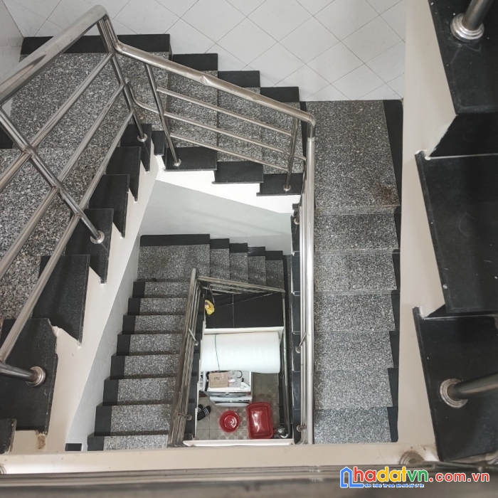 Bán chdv 17 phòng hxh thành thái quận 10, dt 80m2 giá nhỉnh 15 tỷ
