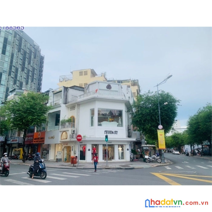 Bán nhà góc 2 mặt tiền lê thánh tôn p bến nghé q1