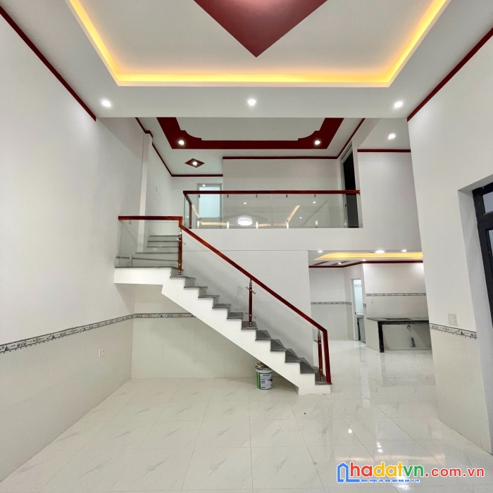 Bán nhà gác lửng 10,5 *8  shr thổ cư đg ô tô gần cây xăng thạnh phú vĩnh cửu chỉ 1 tỷ xx
