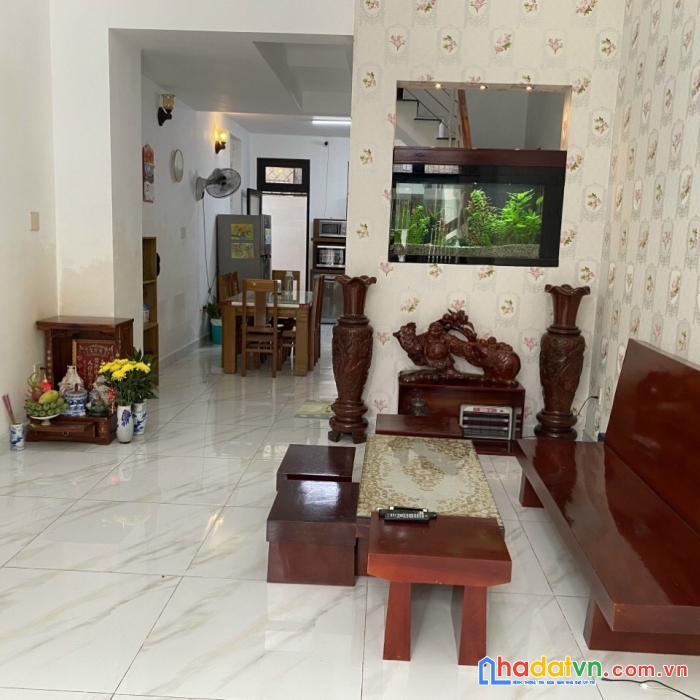 Hẻm 4m đẹp, trần khắc chân, 4.2 x 15.5m, 3 lầu, 8.5 tỷ, phú nhuận