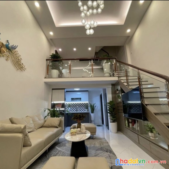 Bán nhà doãn kế thiện 40m- chỉ 4 tỷ- trung tâm cầu giấy- cách ô tô 30m