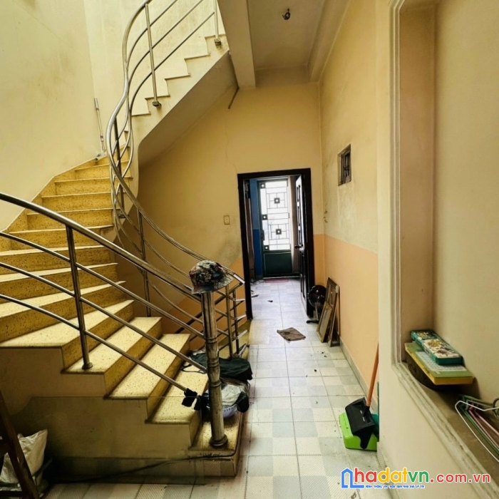 Hẻm 3.5m, huỳnh văn bánh, 3.3 x 14m, 2 lầu, 5.4 tỷ, phú nhuận