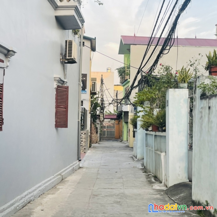 Cần tiền lên bán nhanh mảnh đất 79m tại xã nam hồng đông anh hn 
-diện tích 79.1 m2