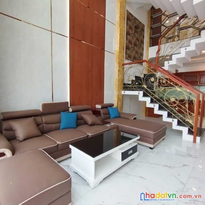 Bán nhà mới ở ngay hẻm xe tải,90m ngang 5 mt đường số 8 hiệp bình phước