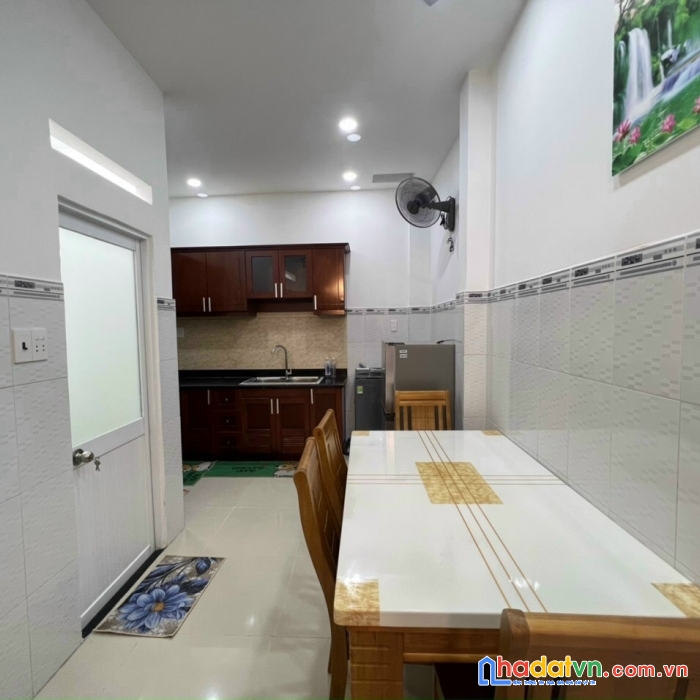 Nhà đẹp, nguyễn văn trỗi, 3.5 x 12m, 2 pn, chỉ 5.1 tỷ, phú nhuận