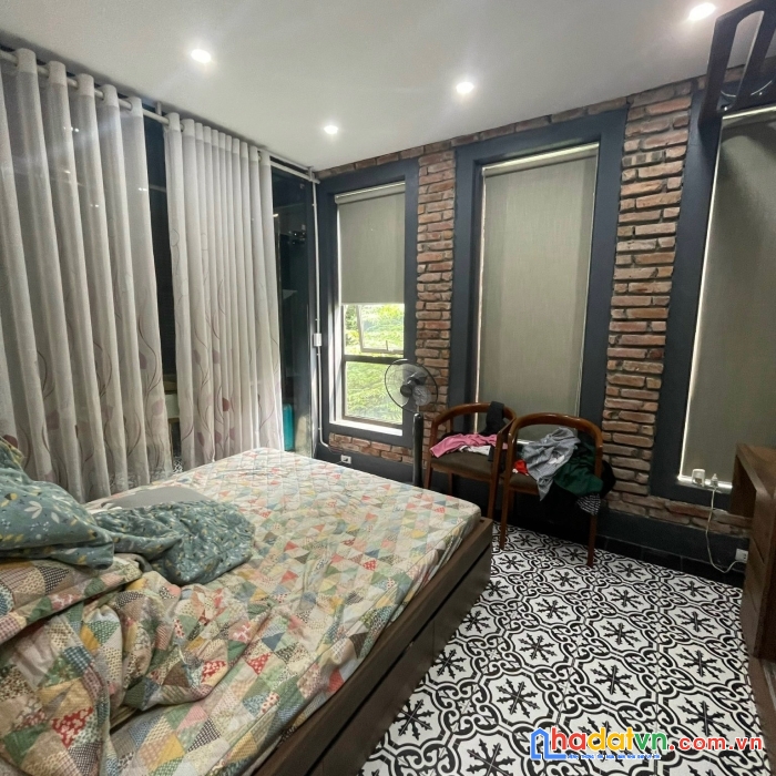 Bán nhà mặt tiền 7m tái định cư ngọc thuỵ long biên vỉa hè kinh doanh 90m2