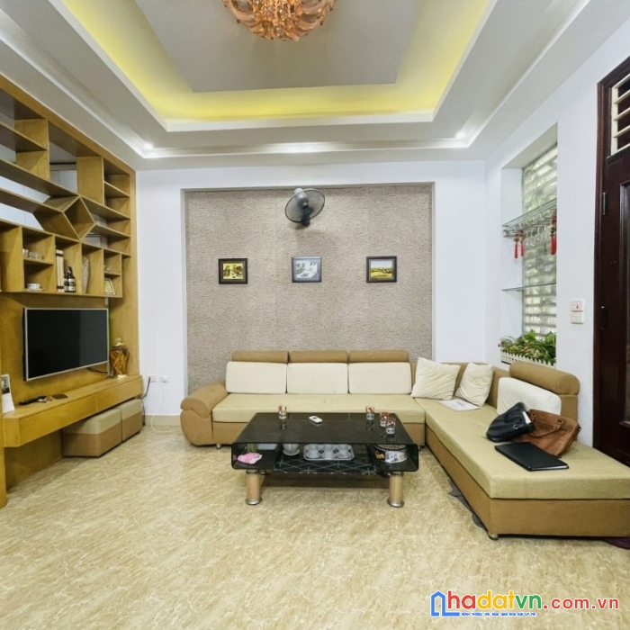 Nhà đẹp trung tâm xa la, ngõ thông - tặng nội thất, 40m x 5 tầng. giá chỉ 3.5 tỷ (có thương lượng)
