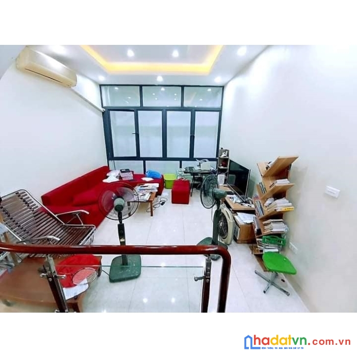 Bán nhà phú lãm gần xốm, 35m2, ngõ thông sát ô tô, 2.2 tỷ