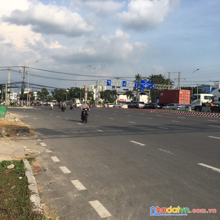 Mặt tiền nguyễn văn linh 218m2 ngang 11m nở hậu giá 39 tỷ thương lượng mạnh