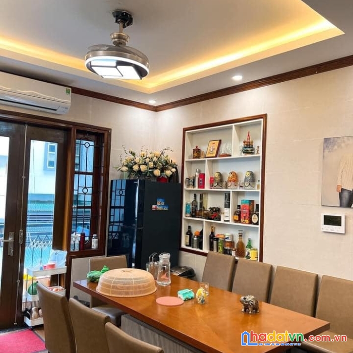 Bán nhà lê đức thọ,gần ô tô,2 thoáng,nhà đẹp lung linh,dt 45m,5 tầng,nhỉnh 5 tỷ.