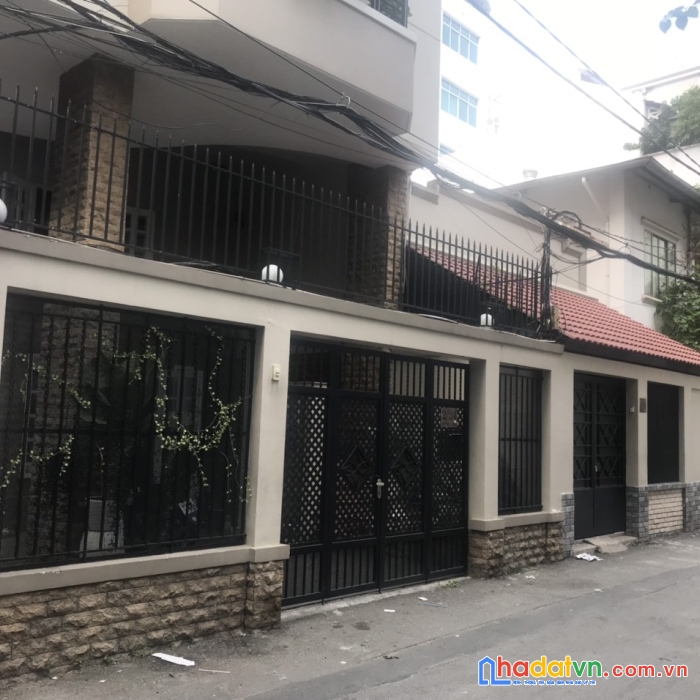 Bán nhà phố ngọc lâm ôtô, kinh doanh 70m2 mt5.4m 8.2tỷ
