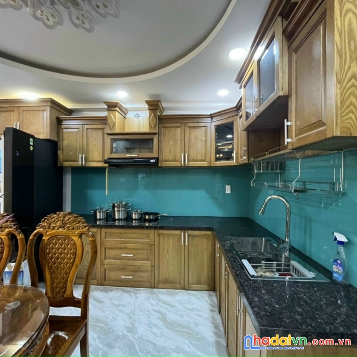 Nhà đẹp, 4 lầu, hoàng hoa thám, 4.2 x 15.5m, 8.5 tỷ, bình thạnh