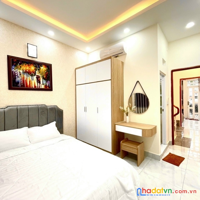 Bán nhà, 3.6 x 13m, cách mạng tháng tám, 3 lầu, 6.1 tỷ, tân bình