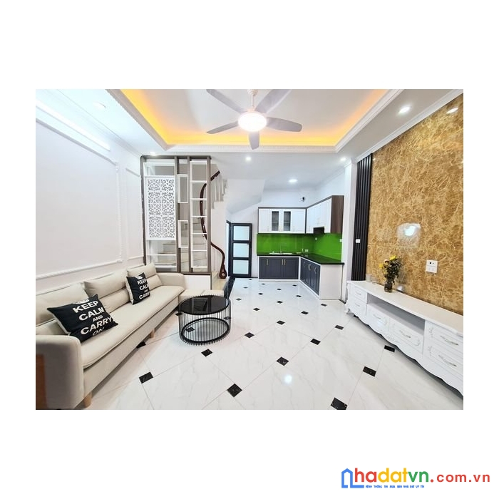 Đỉnh nhất định công - hoàng mai – lô góc 2 thoáng vĩnh viễn – mặt tiền rộng - ô tô đõ cửa – vừa