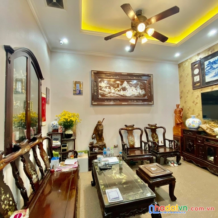 Bán nhà gần kv khâm thiên 60m2, 5 tầng, 4 phòng ngủ, sổ đỏ chính chủ, không lỗi phong thuỷ