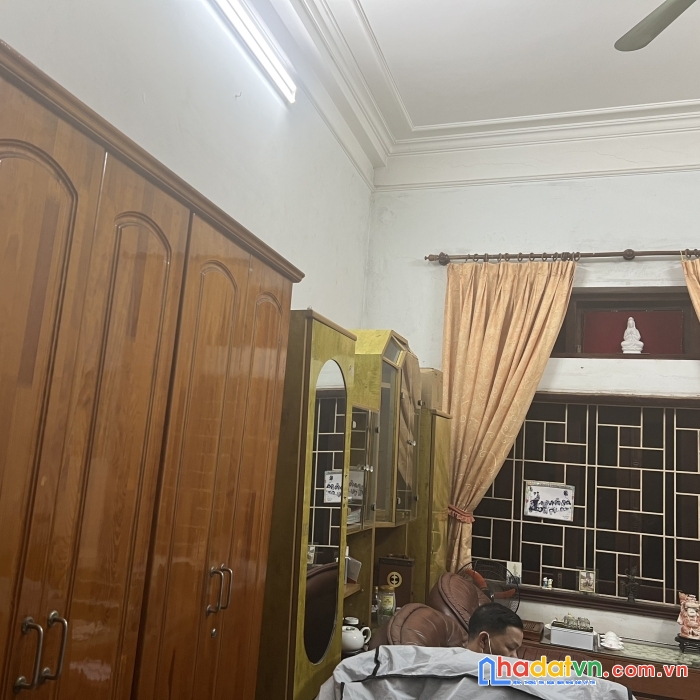 Gấp,chính chủ cần bán nhà khương trung p/lô ô tô, 8 phòng ngủ, 97m2 x 4t, mt8m nhỉnh 9 tỷ.