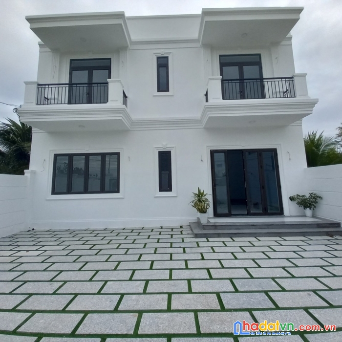 Bán nhà mới xây 1 trệt 1 lầu sân vườn xã vĩnh trung _ tp.nha trang.