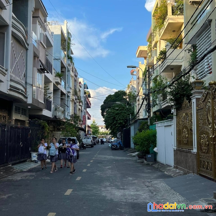 (hiếm) 7 tỷ nhỉnh, bán nhà hxh nguyên hồng, 4.1 x 25, 4t, nở hậu, 0967229394