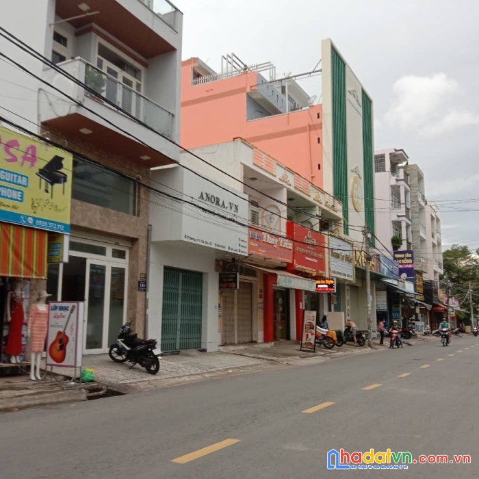 Mặt tiền đường 79 - tân quy - 81m2  - giá chỉ 9,5 tỷ - gấp bán