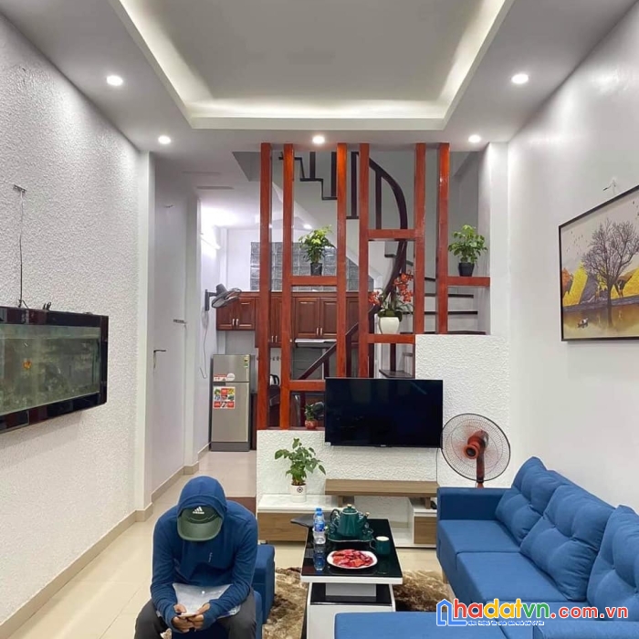 Nhà mặt ngõ hoàng hoa thám ba đình 36 m2 5t 4mmt 3 ngủ ở luôn gần phố nhỉnh 4 tỷ lh 0799198898