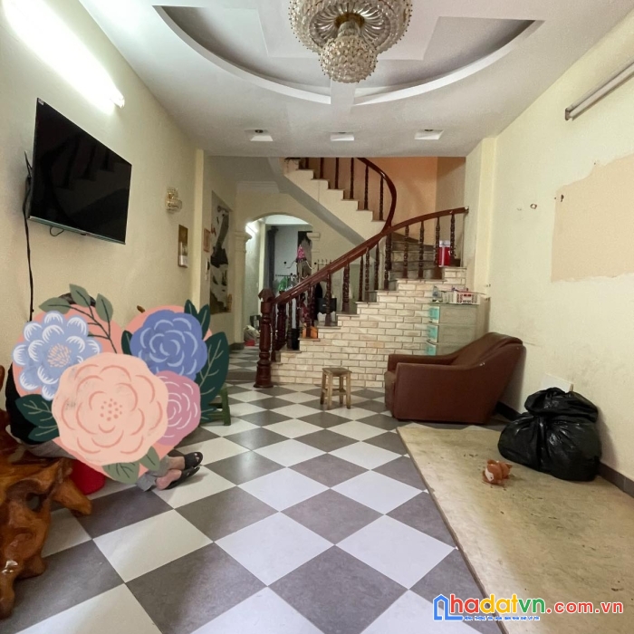 Bán gấp nhà kim giang 5.59 tỷ, 60m x 6t ngõ thông ô tô đỗ cửa 2 mặt thoáng
