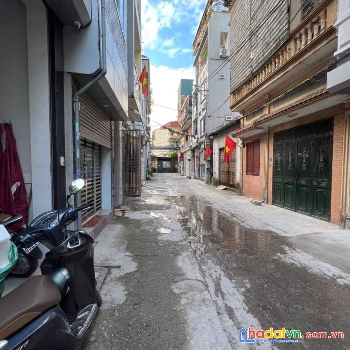 Bán nhà tựu liệt - thanh trì - 4.5 tầng ngõ ô tô tránh - vị trí trung tâm - tiện ích ngập tràn