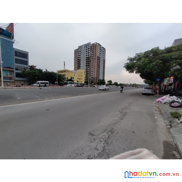 Bán đất ô tô tránh kinh doanh đối diện aeon phố đàm quang trung quận long biên giữ tiền cực đỉnh