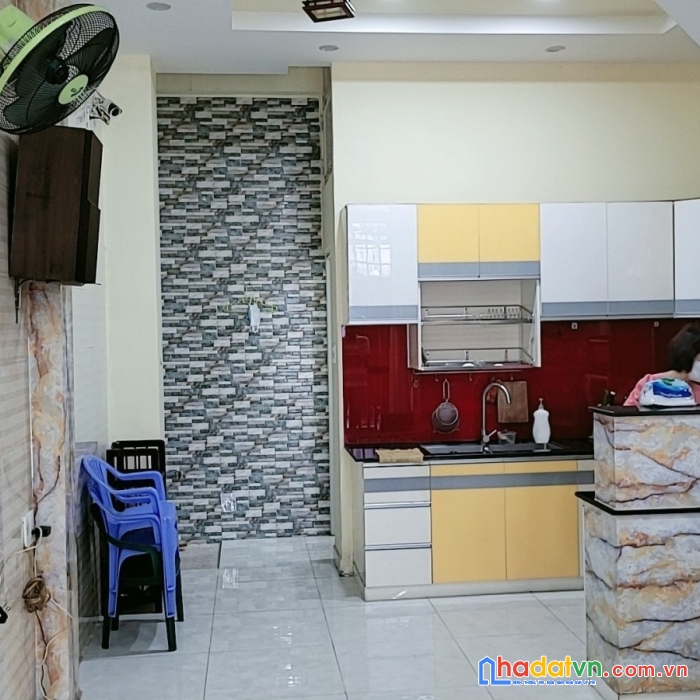 Bán nhà đẹp hxh gần chợ bà hoa phường 12 tân bình 3 tầng 43m2 giá nhỉnh 6 tỷ tl
