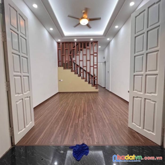 Cc bán gấp nhà tam trinh 70m2 x 3t 6 ngủ đủ công năng chủ xây ở luôn 4,65 tỷ - 70 m2