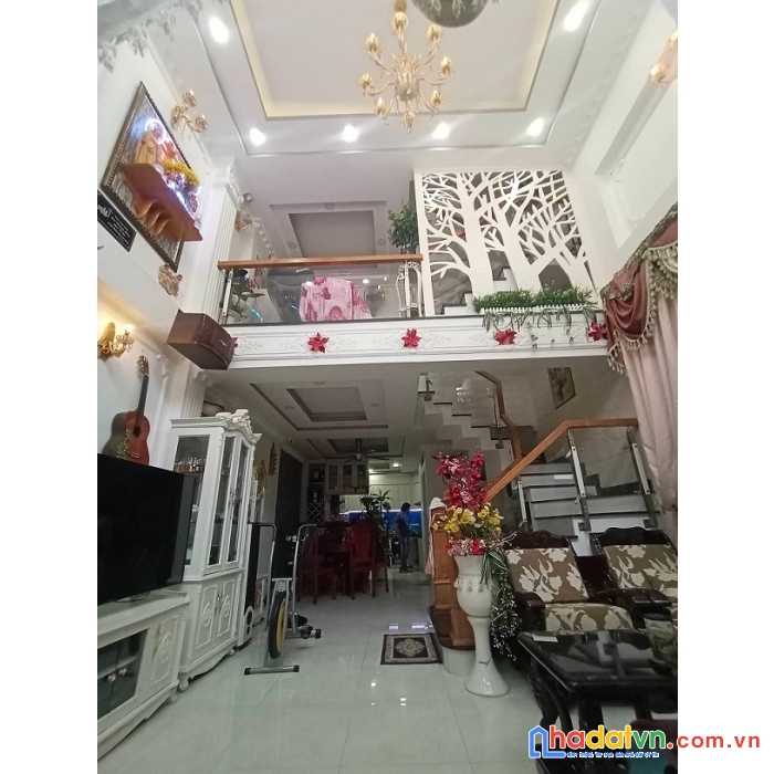 Cực hot nhà mặt tiền hxh tp thủ đức – chỉ với  6 tỷ 500 triệu để sở hữu