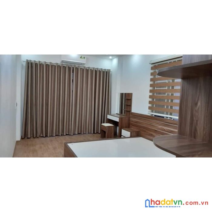 Bán nhà gia quất sẵn ở, 5 tầng, lô góc, gần phố, giá nhỉnh 3 tỷ