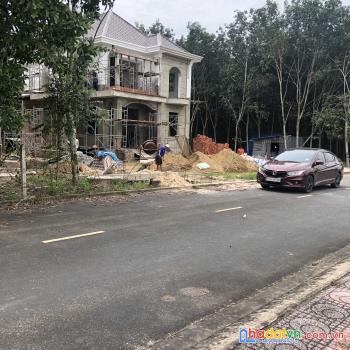Đất ở long thành mà giá chưa tới 2ty có thật không?. bán đất xã lộc an, ngay hồ sinh thái lộc an